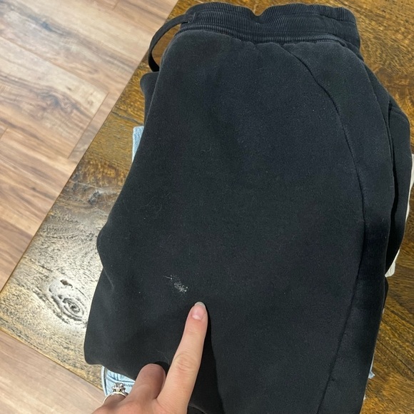 Lululemon Scuba Jogger
Black - Picture 5 of 10